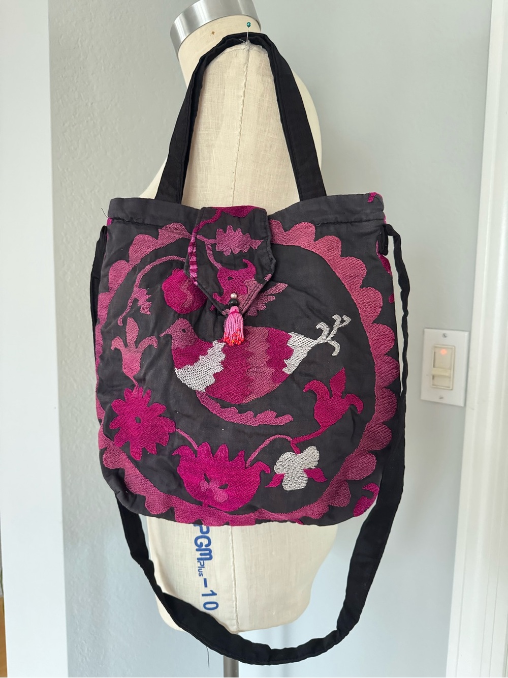 Artisan Made Embroidered Uzbekistan Zipper Tote